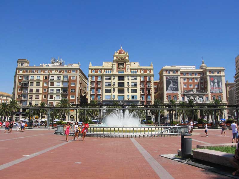 parking in plaza de la marina